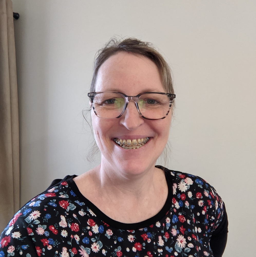 Meet your Posher, Edith